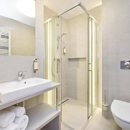 21 Victus By Renters Bed & Breakfast