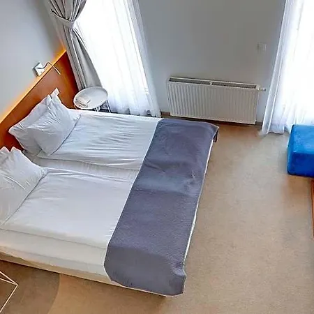 Bed & Breakfast Villa 21 Victus By Noclegi Renters 3*